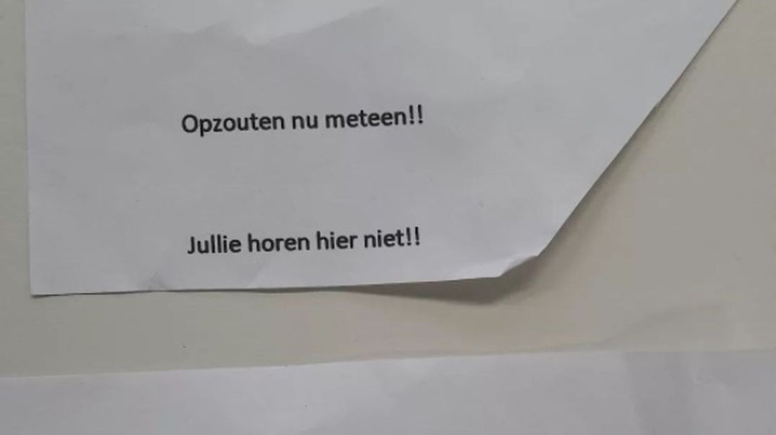 Wie zit er achter de beledigende en bedreigende briefjes in het Utrechtse Pijlsweerd?
