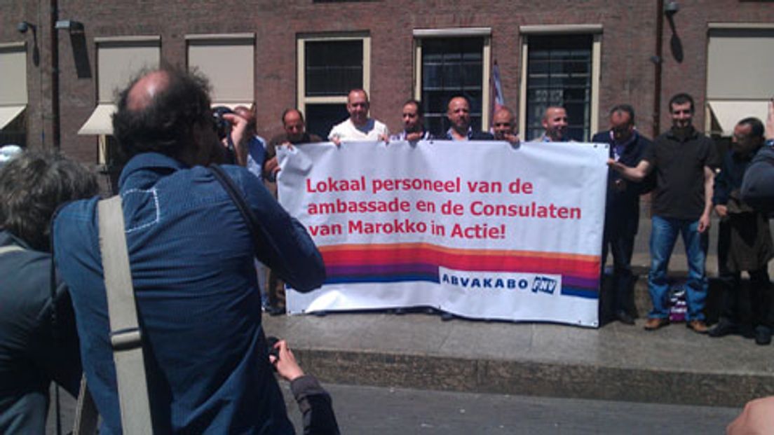 Personeel Marokkaanse ambassade protesteert