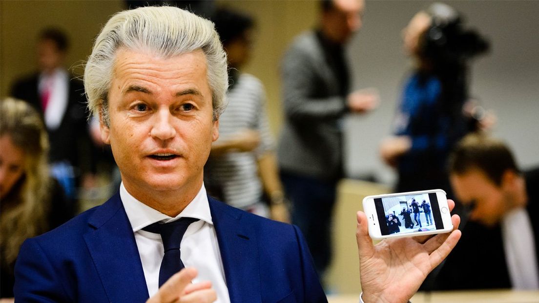 Geert Wilders tijdens de eerste zitting van het tweede proces tegen hem.