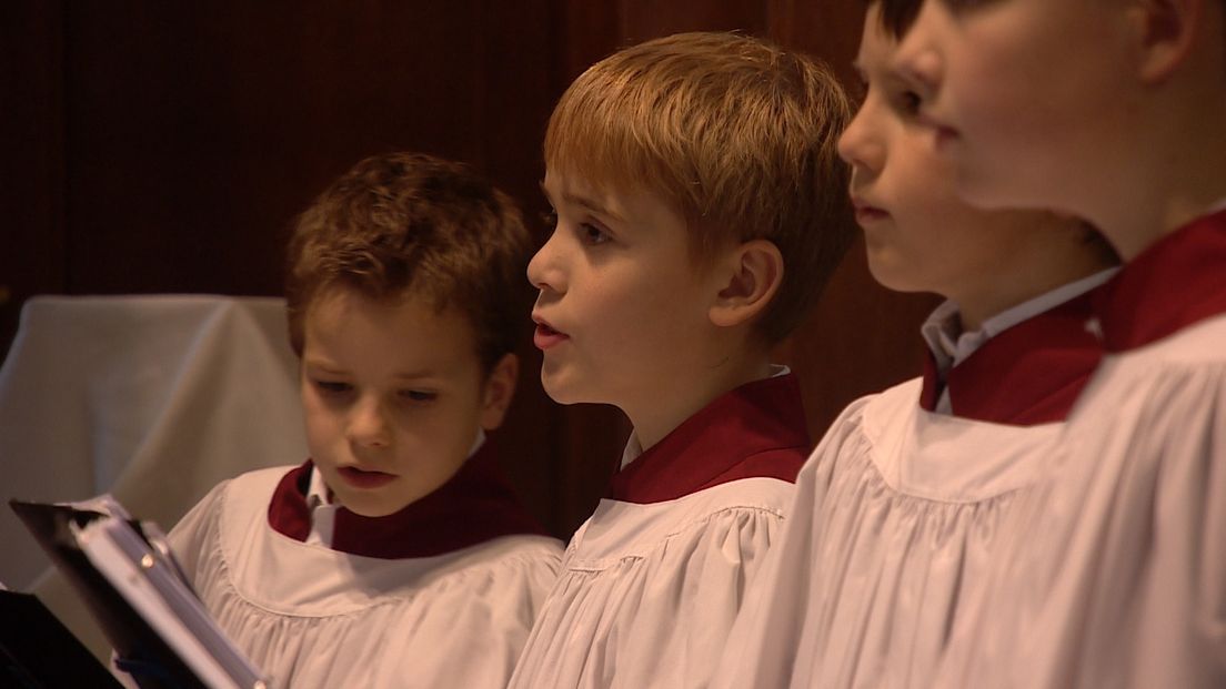 Eerste kerstconcerten Boys Choir (video)