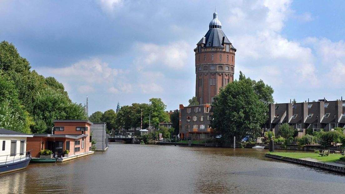 De watertoren aan de Hofstede de Grootkade in de stad Groningen
