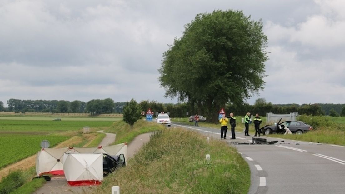 Dode bij ongeluk op Oud Vossemeersedijk bij Tholen