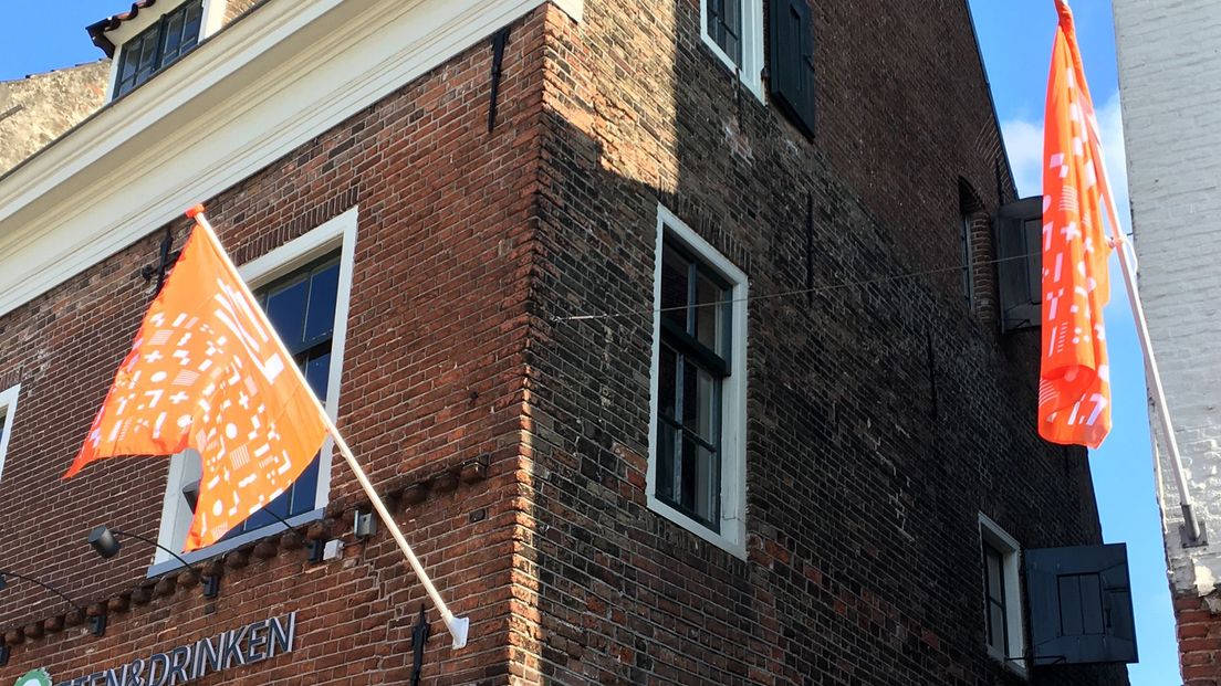 Oranje-vlaggen in Amersfoort in 2019.