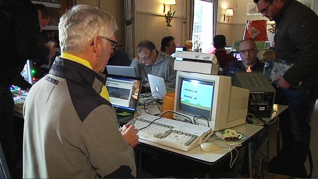 Leden van de computerclub bijeen in Maarssen