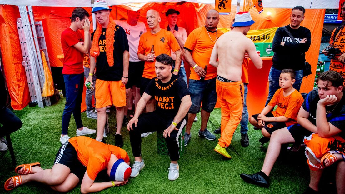 De teleurstelling is groot op de Haagse Marktweg na de uitschakeling van Oranje