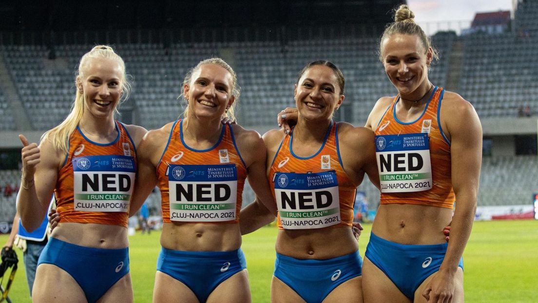 Het 'gouden' EK-team: Marije van Hunenstijn, Leonie van Vliet, Naomi Sedney en Lieke Klaver