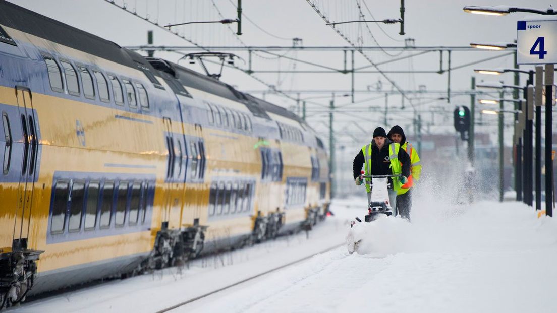 NS trein in de sneeuw
