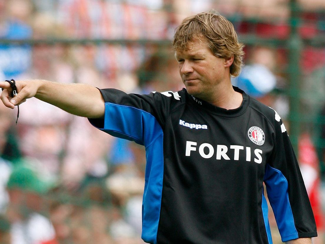Erwin Koeman als trainer van Feyenoord in juli 2006