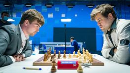 Van Foreest weerstaat wereldkampioen Carlsen in Wijk aan Zee