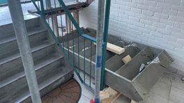 Bewoners Maarssense flat voelen zich onveilig: 'Nu is een trap ingestort, wat is het volgende?'