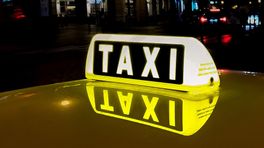 Taxichauffeur rijdt 127 per uur op A7: rijbewijs kwijt