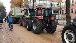 Boeren met trekkers gaan fakkeltocht in Groningen ondersteunen