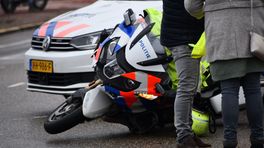Motoragent gewond na aanrijding