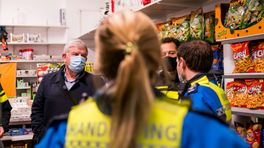 Drugsdealer in sloot en supermarkt gesloten bij handhavingsactie Den Haag