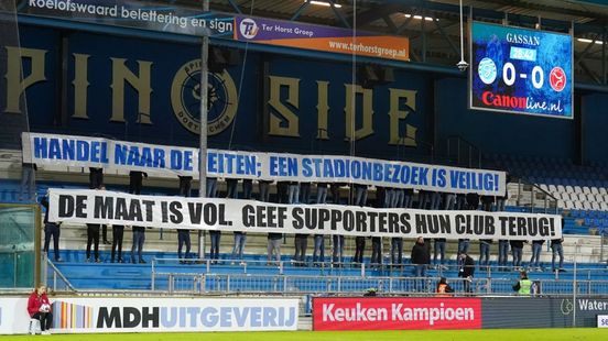 LIVEBLOG | Statement boze fans in stadion, De Graafschap begint aan tweede helft (0-0)