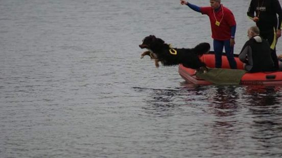 Op welk water kunnen wij reddingswerkers met onze honden oefenen?