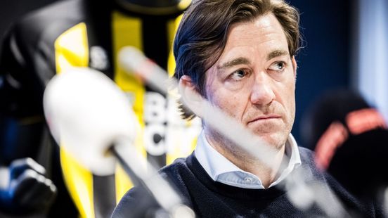 Ongerust Vitesse heeft haast met aandelenpakket voor Coley Parry