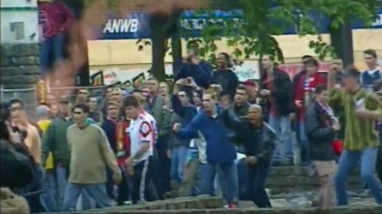 Hoe de binnenstad van Rotterdam na het kampioensfeest van Feyenoord in 1999 veranderde in een slagveld