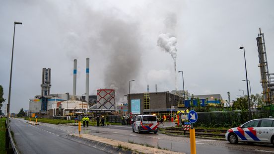 Rotterdam verwacht overvolle vuilcontainers na brand bij afvalverwerker AVR in Rozenburg
