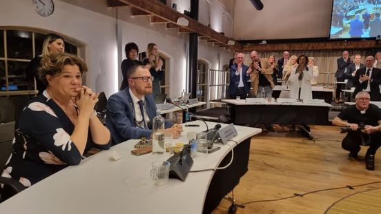 Tranen bij afscheid Otwin van Dijk als burgemeester